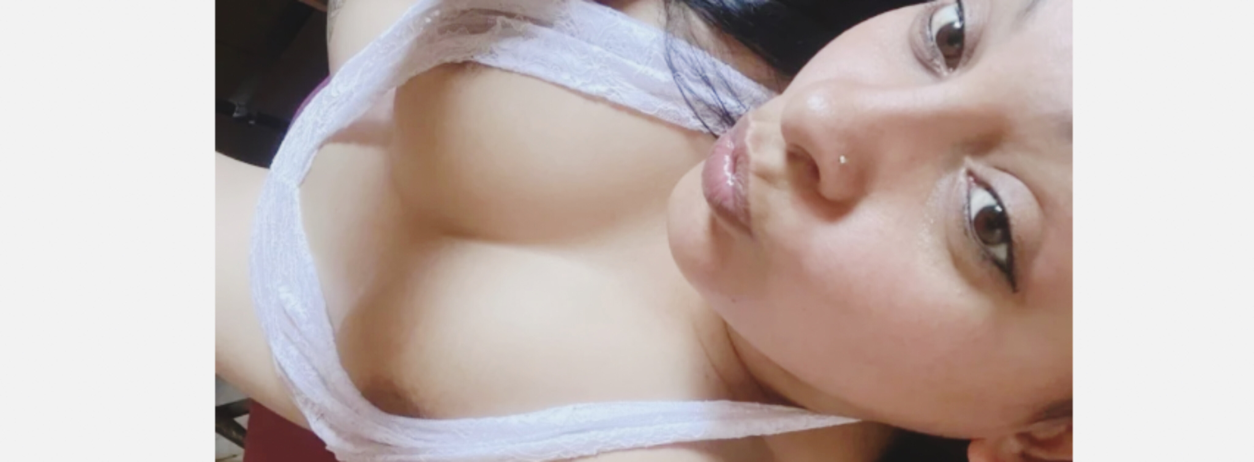 nude intenselybusty outdoor