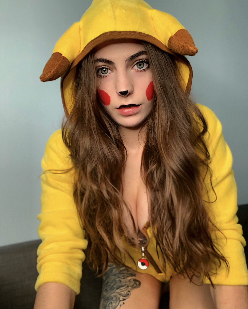 nude lunabennatv streamer